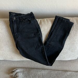 High Rise - Skinny Black Jeans